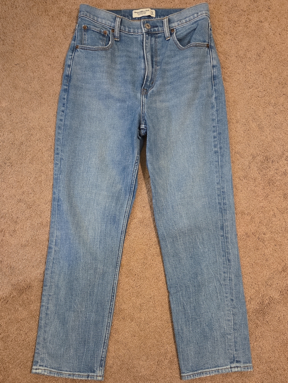 *Like New* Abercrombie & Fitch Light Blue Cropped Women's Jeans